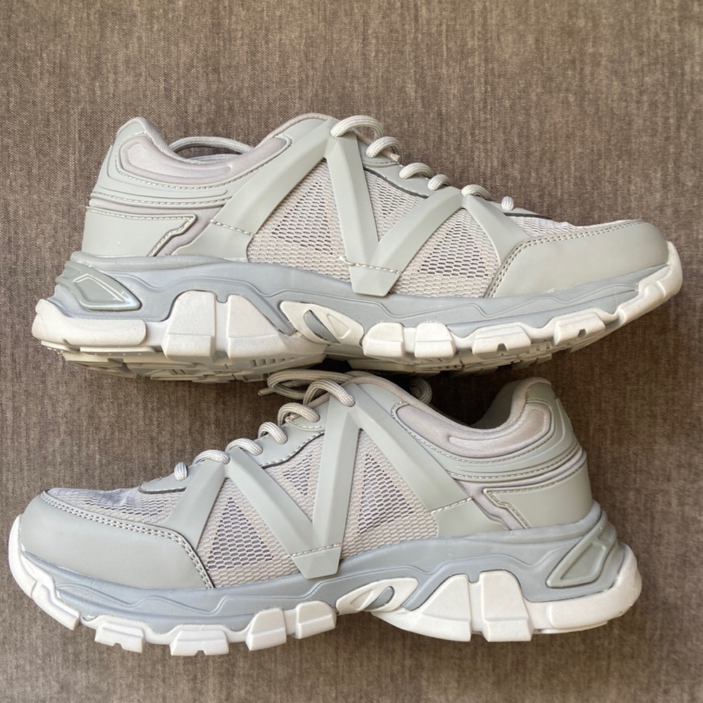 NWOT Mango chunky sneakers grey